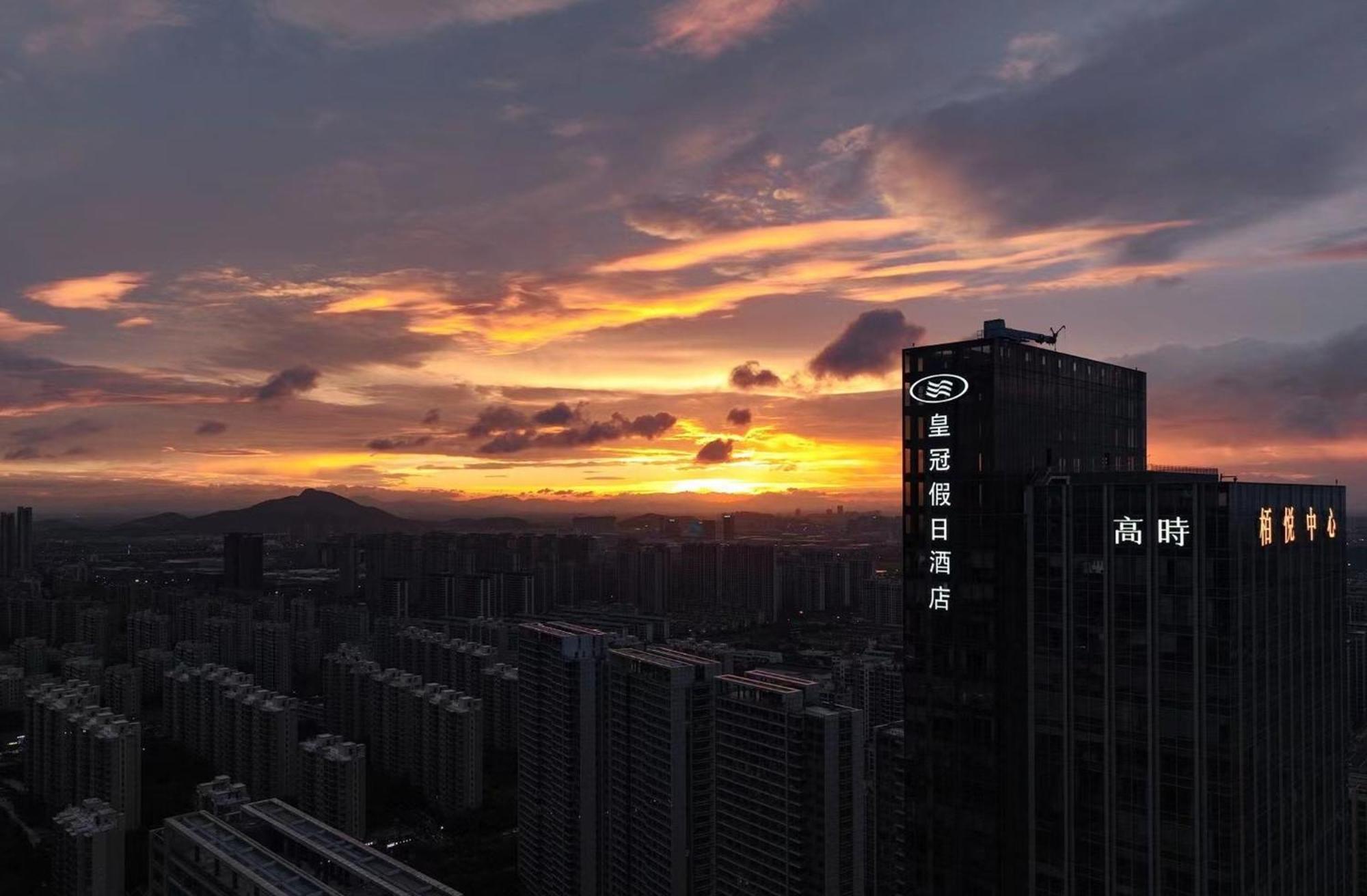 Crowne Plaza Hangzhou Linping By Ihg Exterior photo